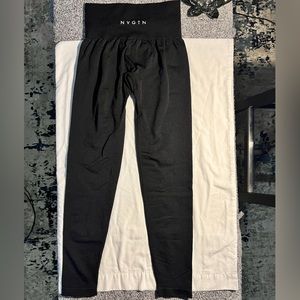 NVGTN Black Seamless Leggings